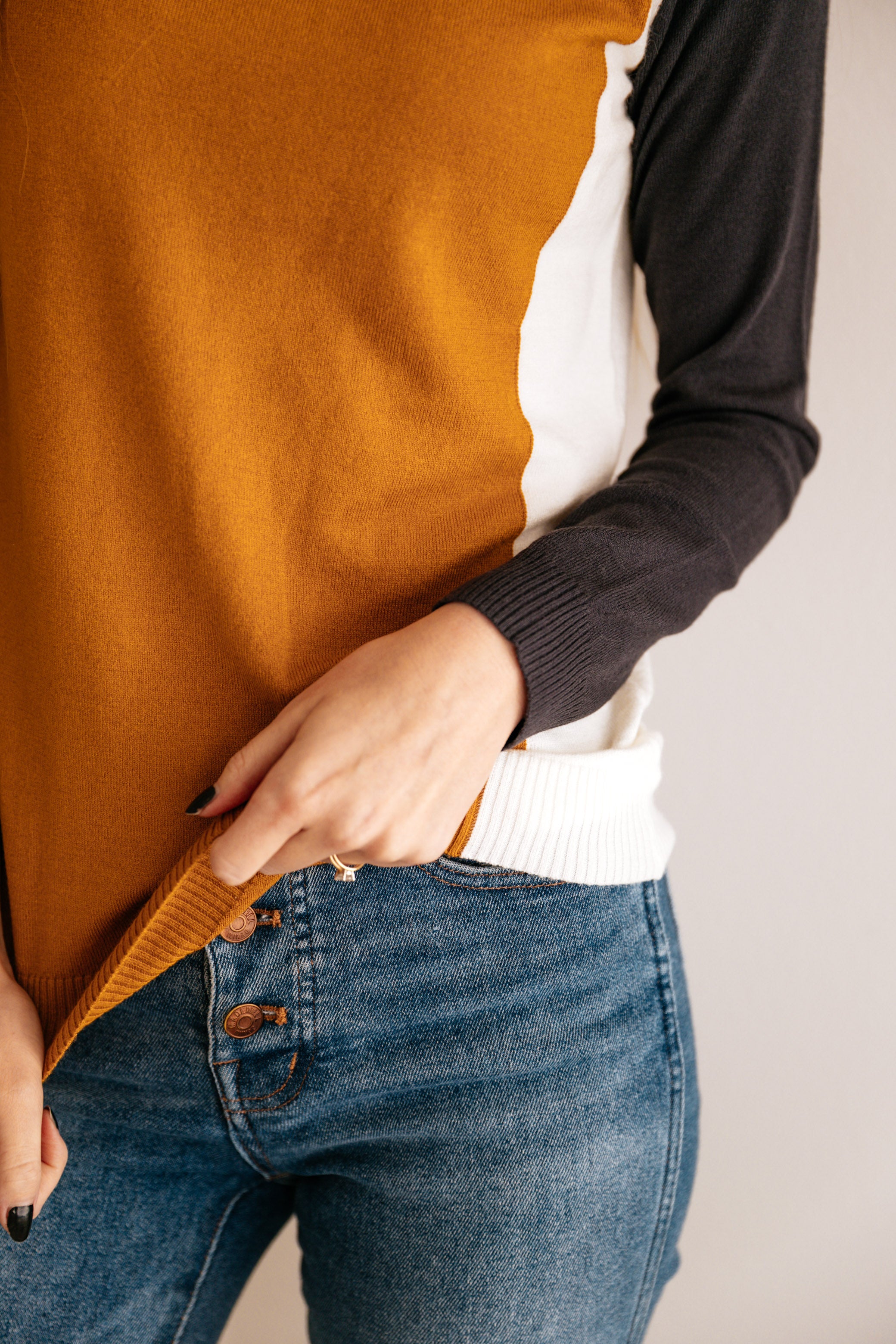 Color Block Crew Neck Sweater